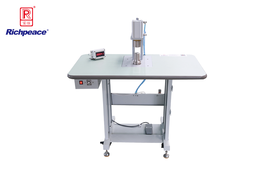 Manual Installation Machine for Breathing Valve of Medical Mask (mechanical version)