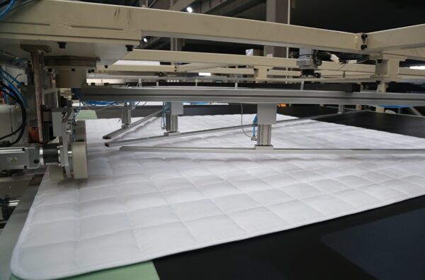 Richpeace Automatic Multi-needle Quilting and Edge Binding Production Line - Image 2